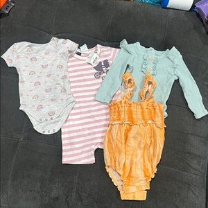 Baby Clothing Set with Onesies and Romper